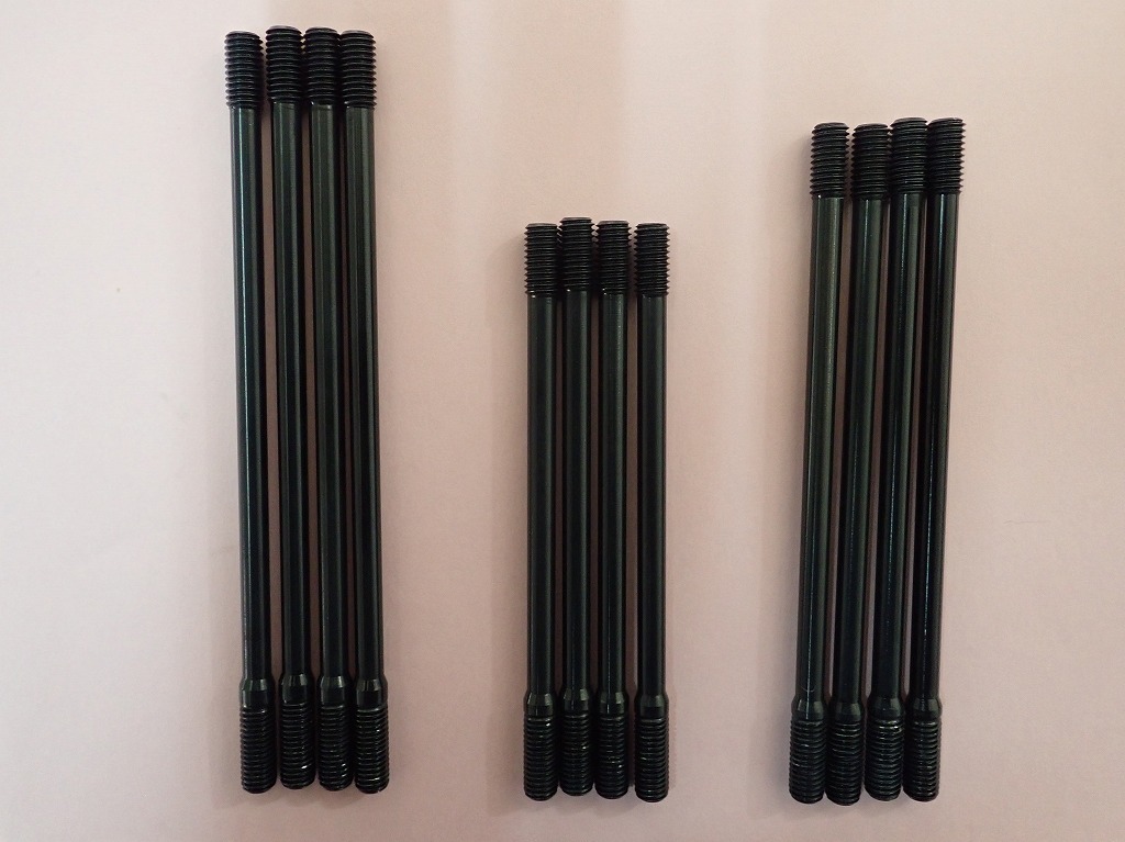 【新品】Z400FX Z500FX Z550FX 用 クロモリ シリンダースタッドボルトセット 特別製造品 １台分 検）リプロ クランク スタット 92004-1018_画像1