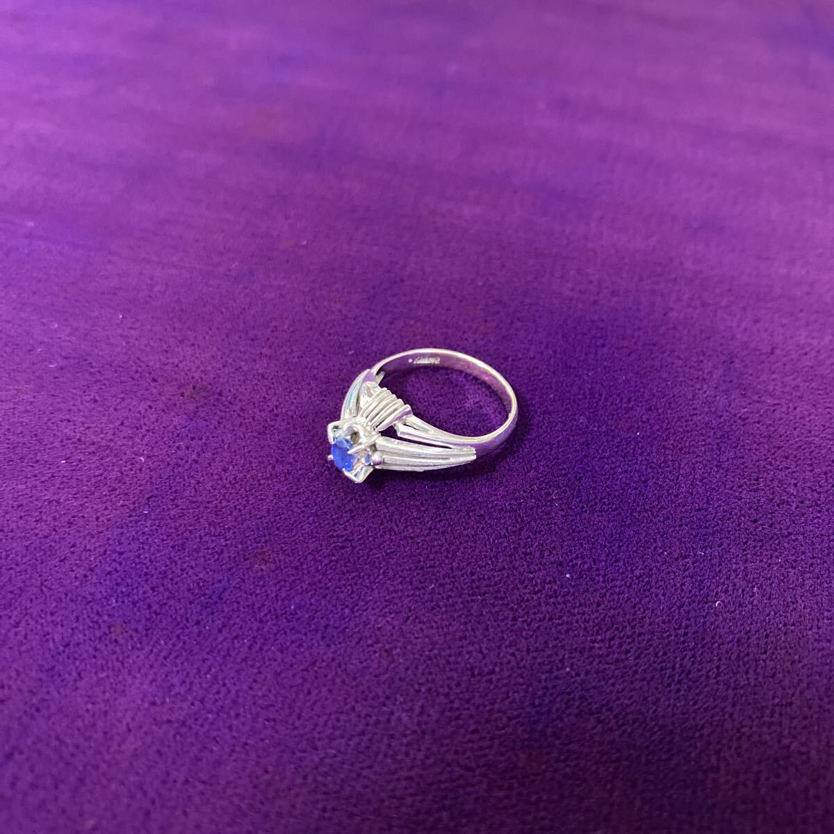 (O) K14WG 14金ホワイトゴールド 指輪 リング 総重量約2.52g 刻印あり うぶだし うぶ_画像2