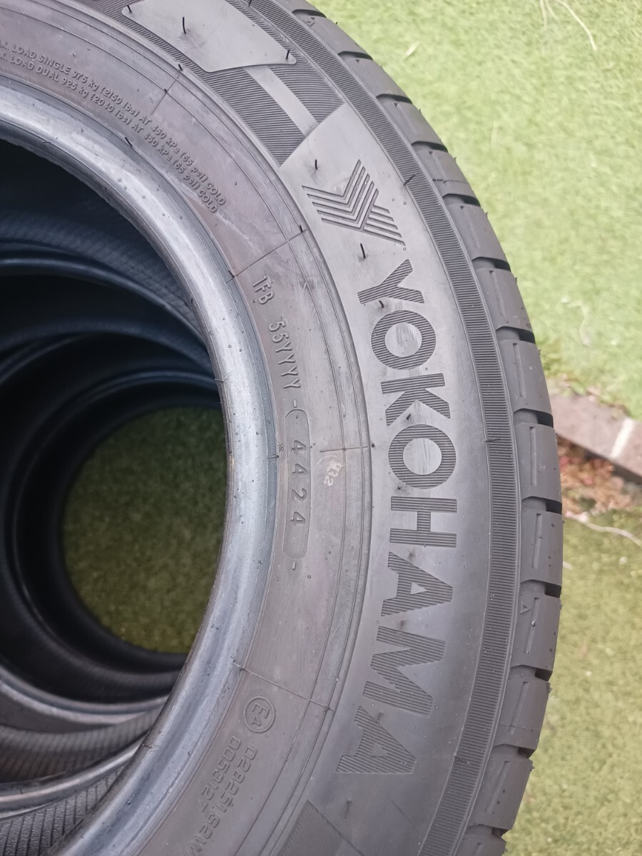 【新車外し極上品】ヨコハマ BluEarth RY-02 195/80R15 4本セット★キャラバン・ハイエース対応★24年製★（滋賀・彦根）_画像2