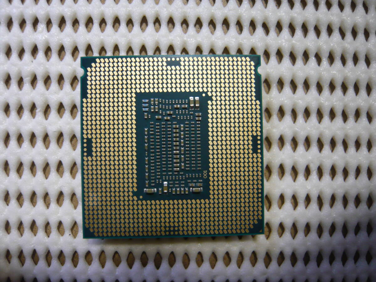 Intel Core i5 8500 3.00GHz(最大4.10GHz) SR3XE 6コア/6スレッド LGA1151 (8Th-9Th) 作動品_画像2