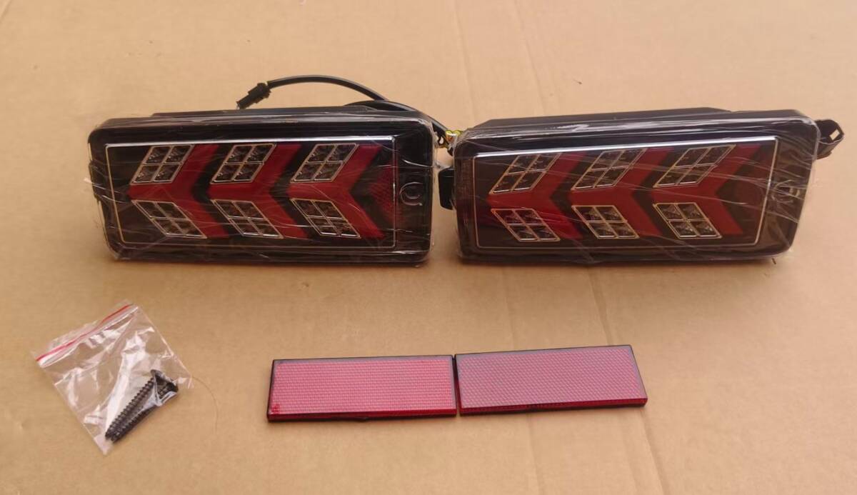 LEDテールランプ 左右セット 新商品 LEDテールランプ 左右セット ダイハツ S500系後期 2021.12～ ハイゼットトラック sto197_画像1