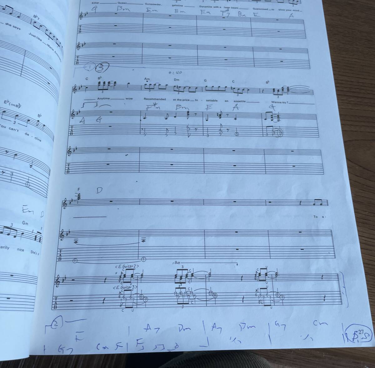 ★ Queen クイーン KARAOKE カラオケ CD付き タブ譜 楽譜 ギターカラオケ_画像4