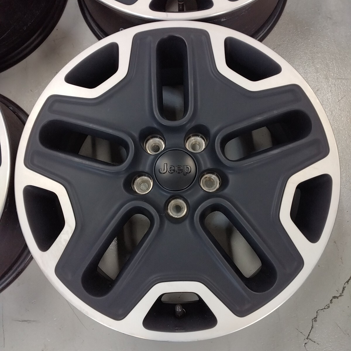 冬セット☆JEEP☆ジープ　レネゲード　トレイルホーク 純正☆6.5J+40　110-5H☆新品スタッドレス☆2025年製☆215/60R17☆RENEGADE_画像7