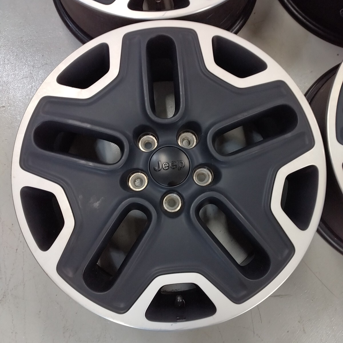 冬セット☆JEEP☆ジープ　レネゲード　トレイルホーク 純正☆6.5J+40　110-5H☆新品スタッドレス☆2025年製☆215/60R17☆RENEGADE_画像8