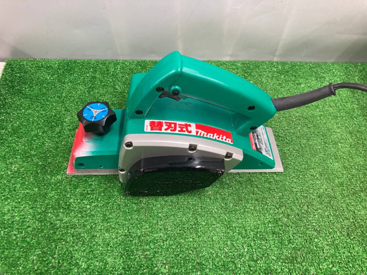 【中古品】★makita 82mmカンナ M191　IT4V0X0I6MZS_画像2