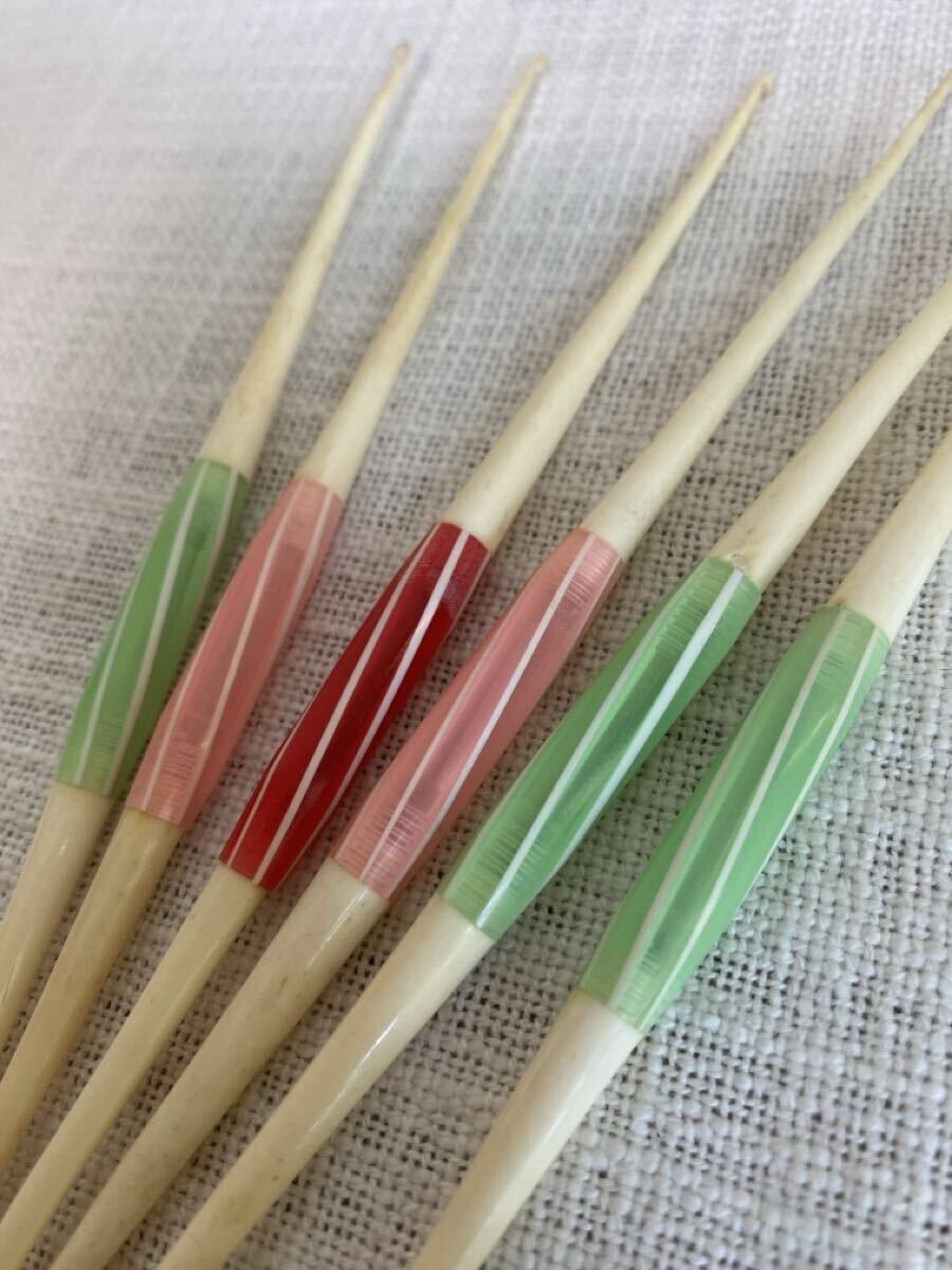 昭和レトロ　スキー　編針　３色　6本セット　4本は針入り　キャンディ色　プラスチック_画像4