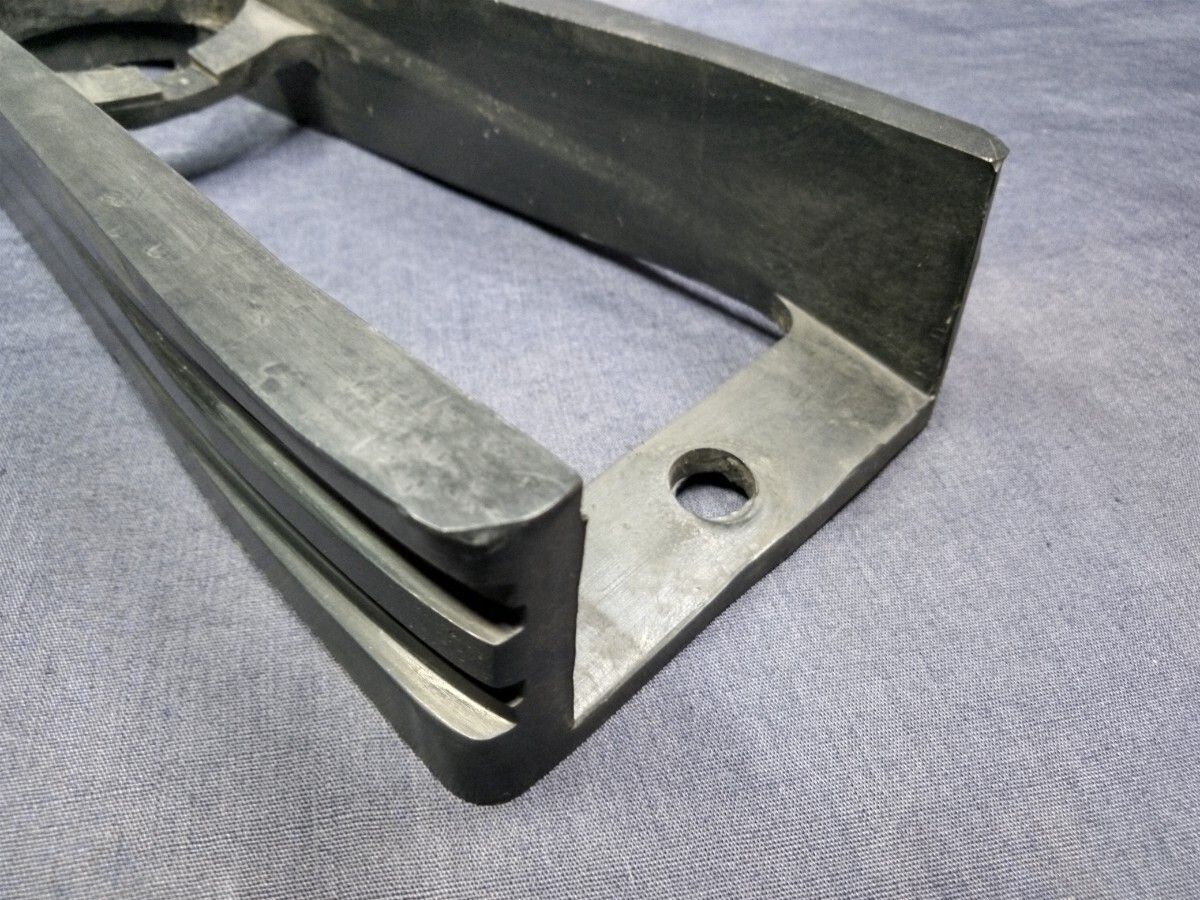 スズキ RG400γ RG400ガンマ RG400Γ RG500γ RG500ガンマ RG500Γ 純正チェーンスライダー スイングアームスライダー 絶版 希少 当時物_画像6