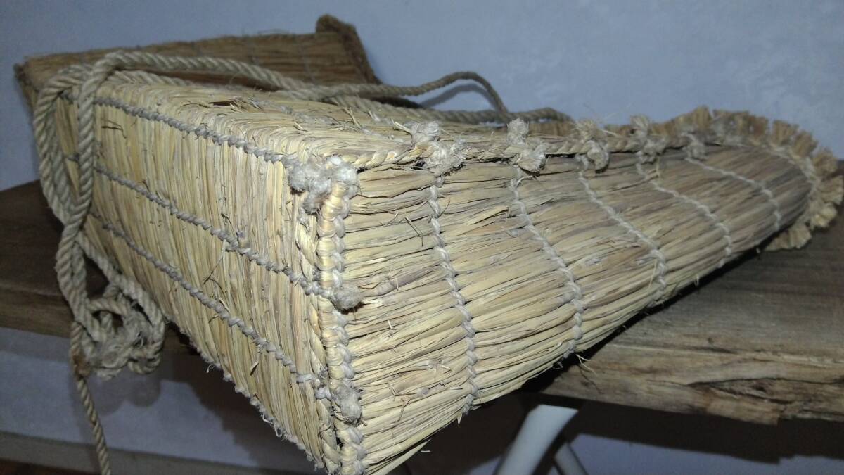 【時代屋】会津背負いカゴ　天然素材　山菜採り用　ワラビ　ゼンマイ　リメイク材　手提げ作り　(199)_画像3
