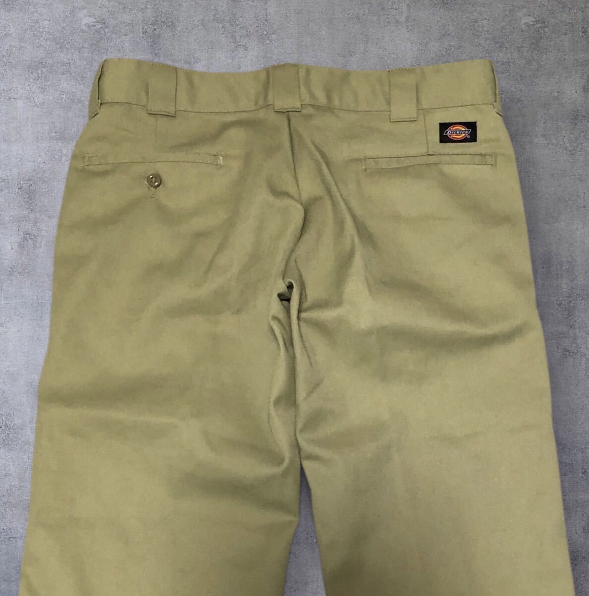 ■Dickies ディッキーズ■ラベルロゴワッペン Slim Straight ワークパンツ チノパン ベージュ 32×30_画像1