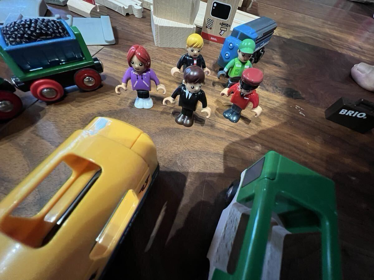 ブリオ　brio レール&ロード　デラックスセット＋バッテリーパワーアクショントレイン＋マテル社電動トーマス_画像3
