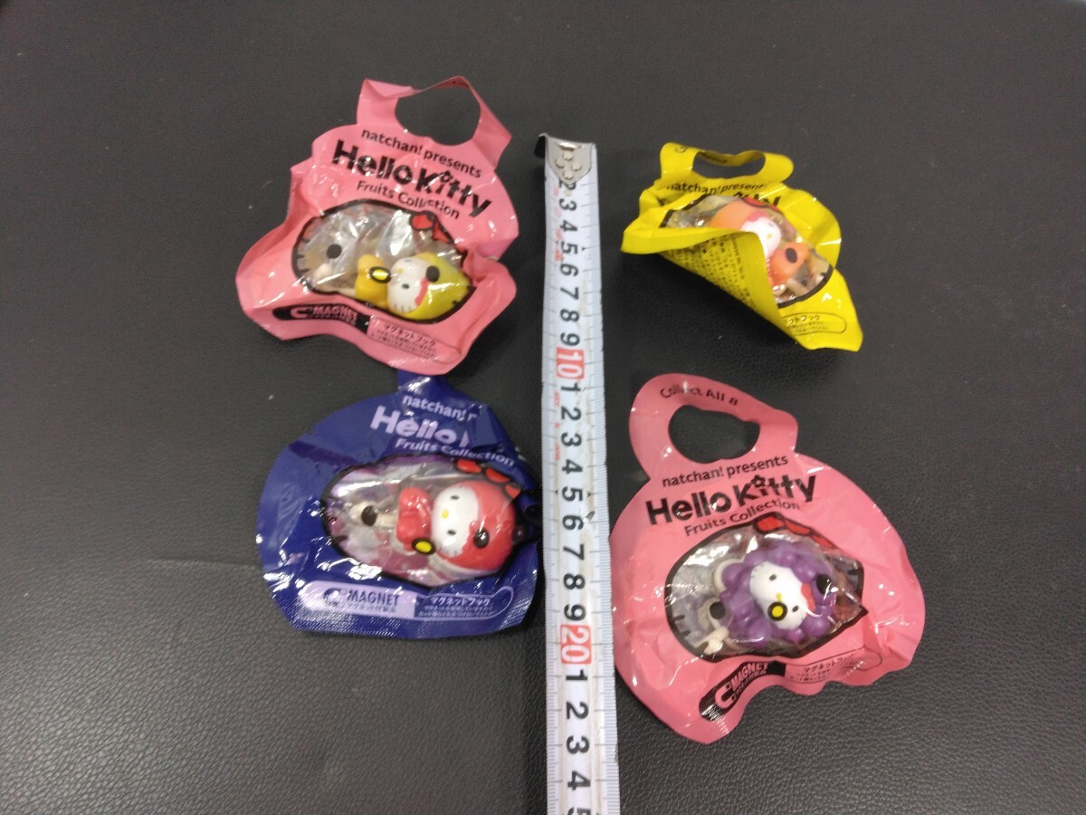 U ハローキティ　マグネットフック 未開封品　natchan!presents HelloKitty fruits collection　ノベルティ　おもちゃ　キャラクター_画像9