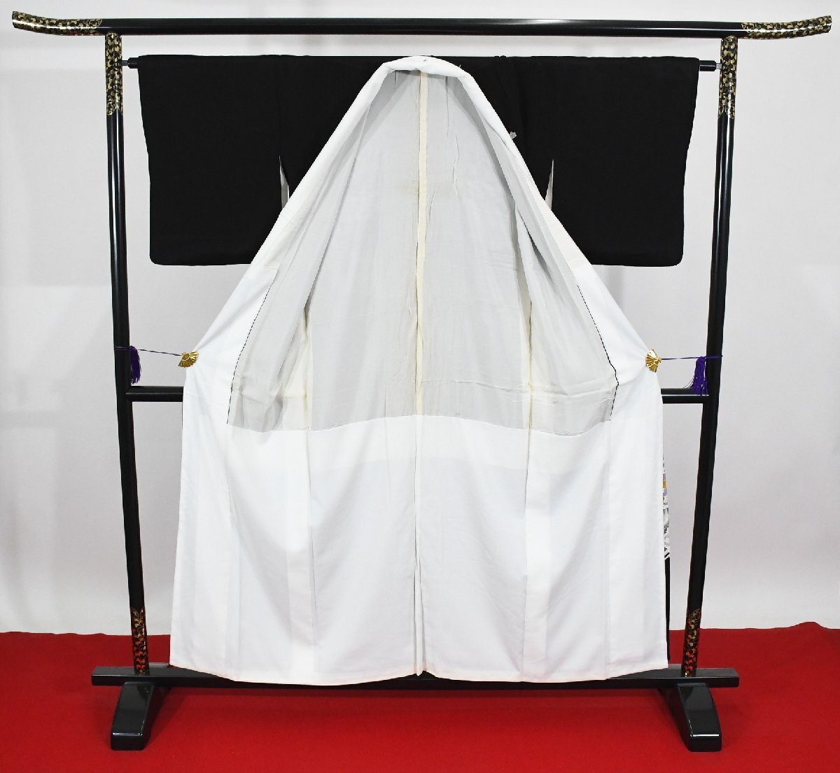 黒留袖 結婚式 鏡文 銀彩 縮緬 身丈１４９cm 裄丈６４．５cm ★着物 e-１４４８ 桜庭呉服店_画像9