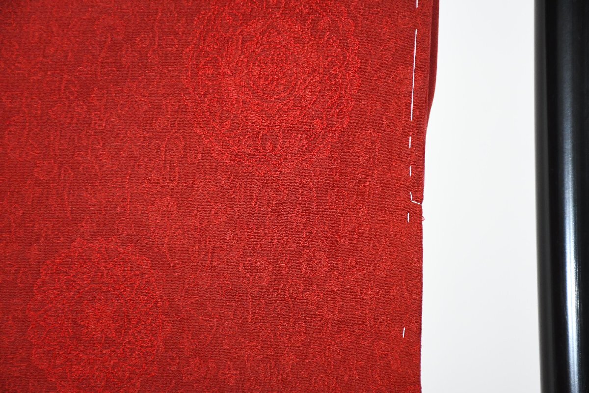 色無地 ますいわ屋 パーティー 柘榴色 赤 鏡文様 披露宴 お茶会 身丈151cm 裄丈65cm ★着物 ia-1218 桜庭呉服店_画像4