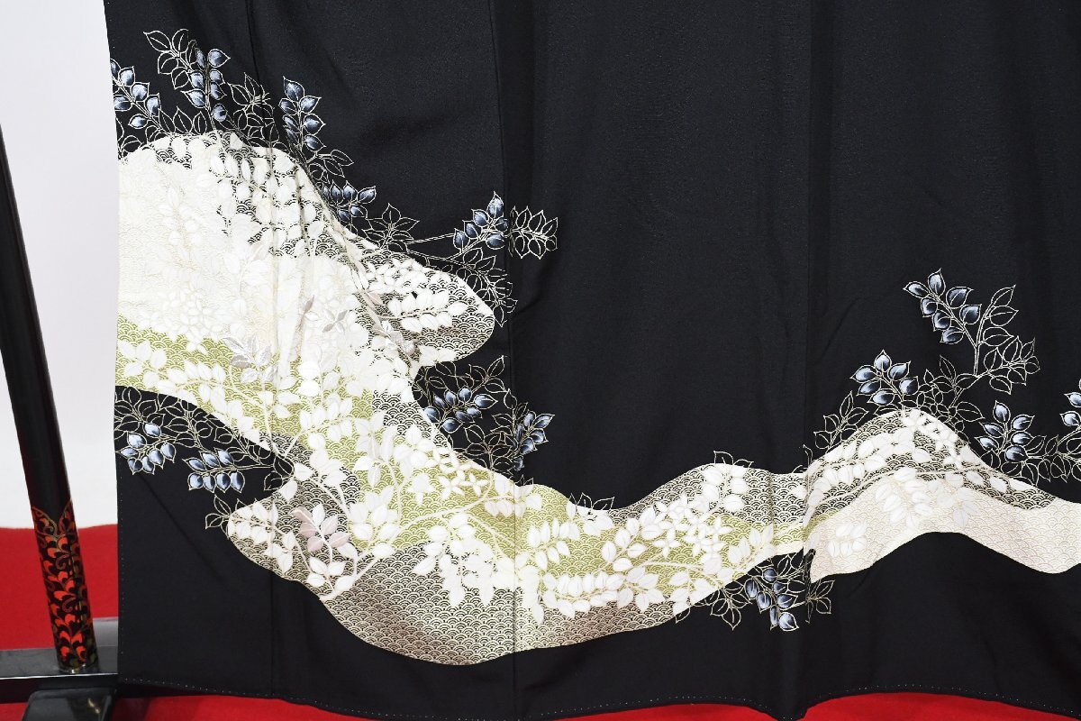 黒留袖 結婚式 白 草文様 身丈152cm 裄丈63cm ★着物 e-1462 桜庭呉服店_画像2