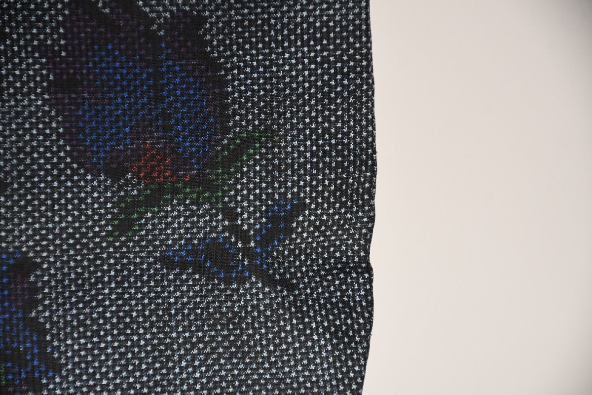 大島紬 本場奄美大島 正絹 つむぎ 蒼薔薇 夢がかなう 喝采 身丈149cm 裄丈63cm ★着物 pb-3877 桜庭呉服店_画像5