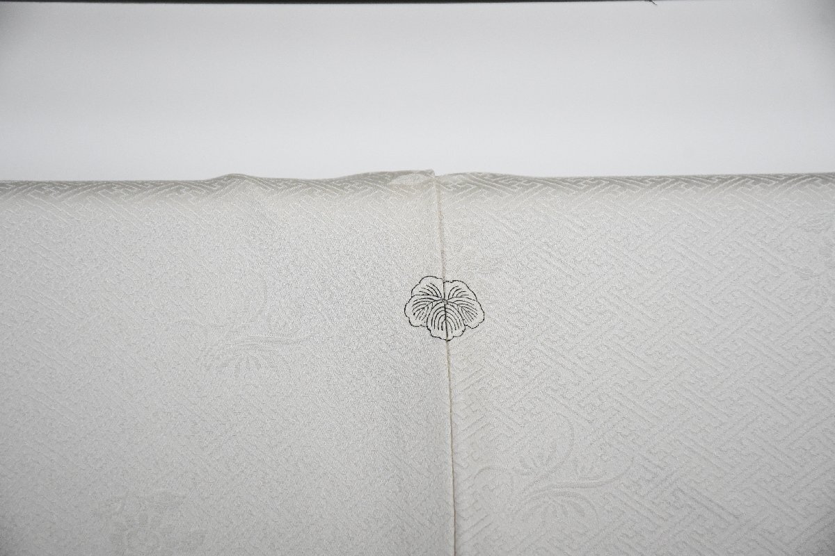 色留袖 家紋 結婚式 金彩 城 風景 花 身丈163cm 裄丈66cm ★着物ｔ-2404 桜庭呉服店_画像3