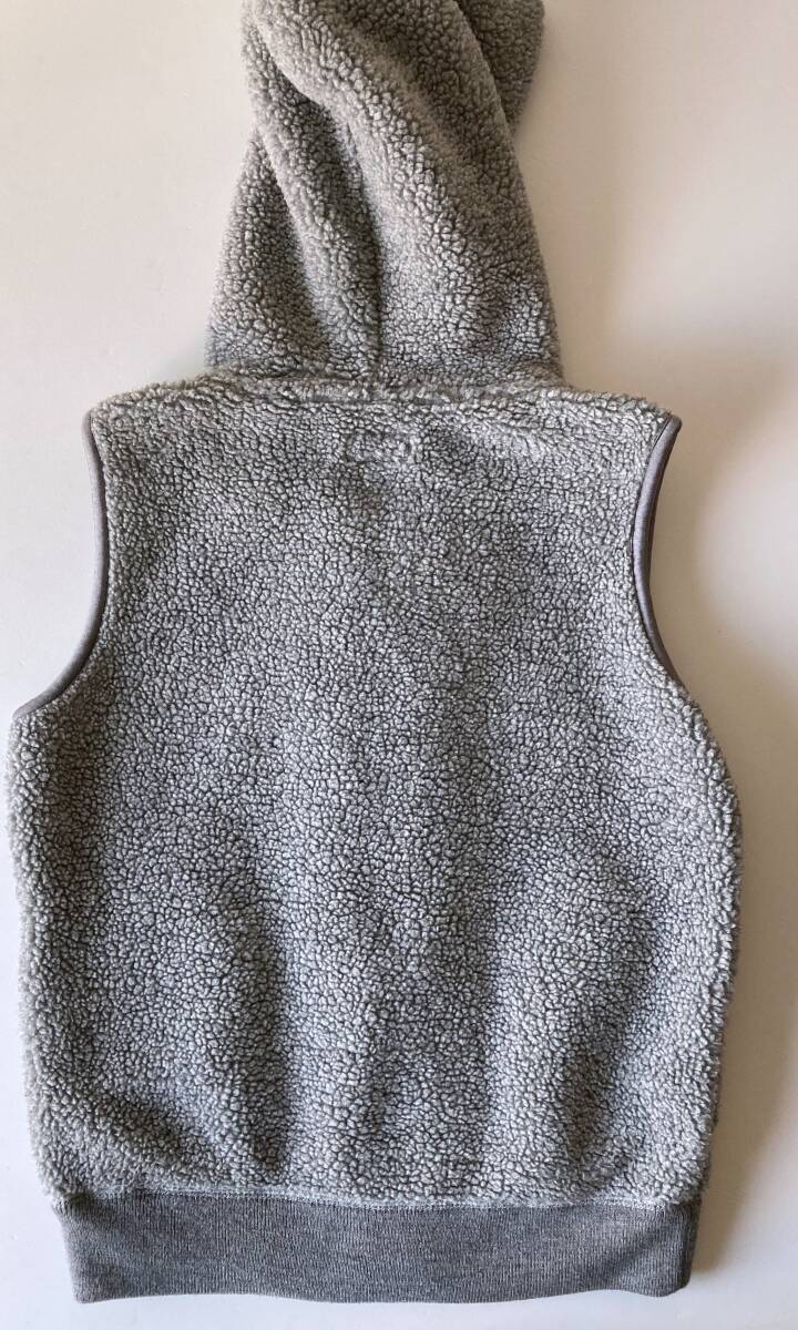 送料無料 Gymphlex ジムフレックス 人気のボアベスト 14 首元まであったかフード付きダブルジッパー 美品 グレー bshoporcivaldantonbeams_画像9