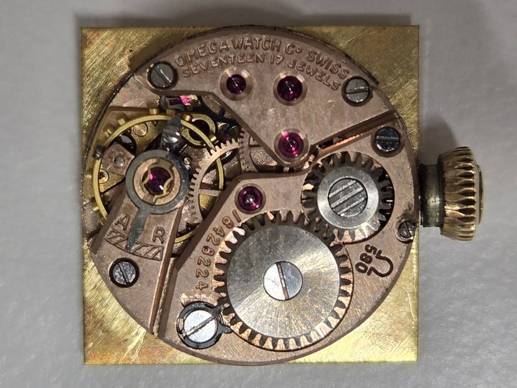 842 OMEGA オメガ cal.580 手巻き式 レディース 文字盤付き　ムーブ パーツ ムーブメント 可動 現状品_画像6