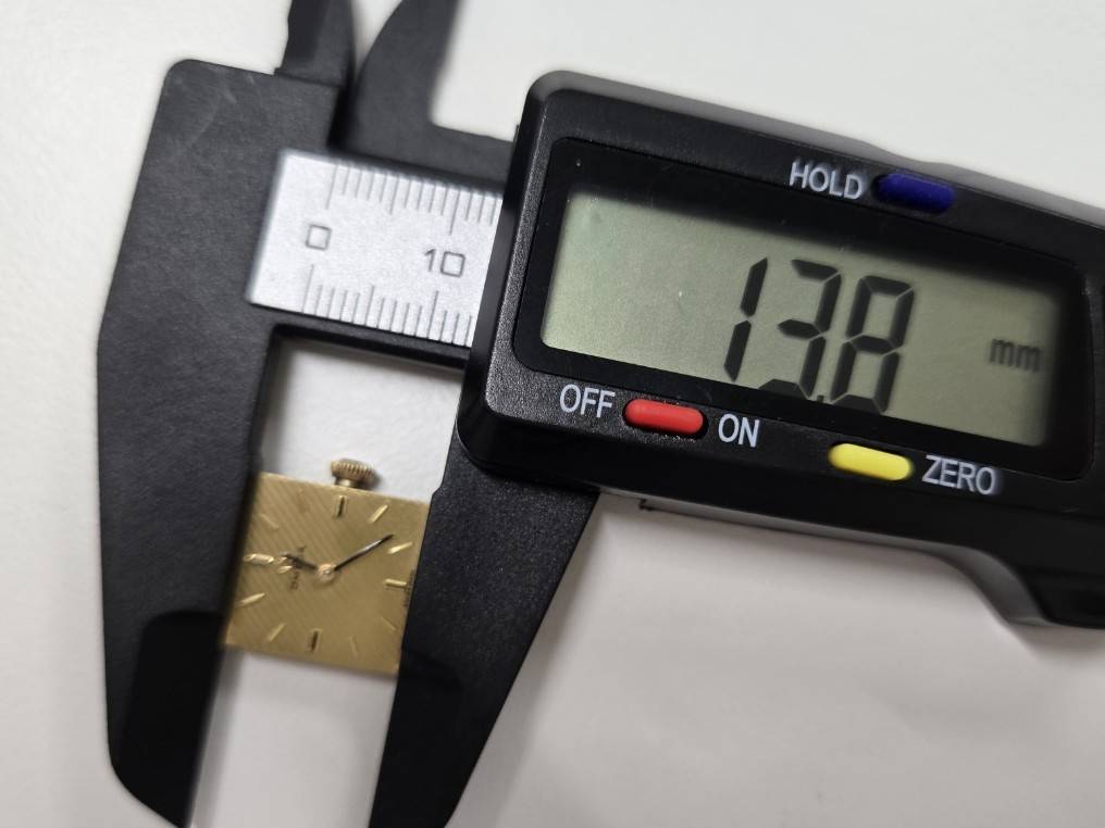 842 OMEGA オメガ cal.580 手巻き式 レディース 文字盤付き　ムーブ パーツ ムーブメント 可動 現状品_画像8