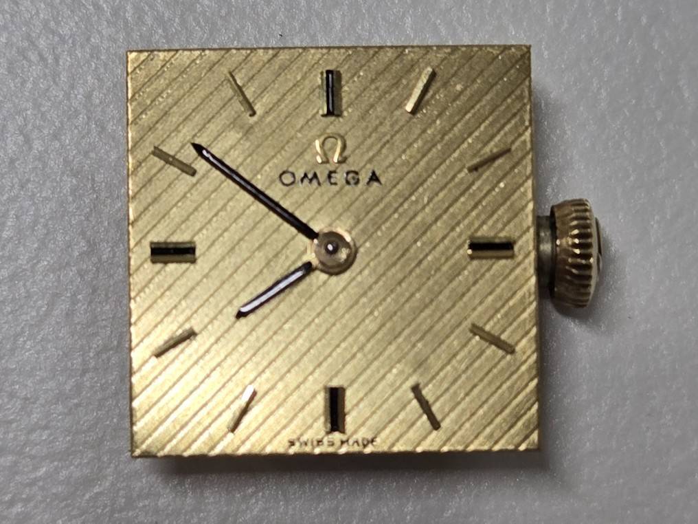 842 OMEGA オメガ cal.580 手巻き式 レディース 文字盤付き　ムーブ パーツ ムーブメント 可動 現状品_画像1