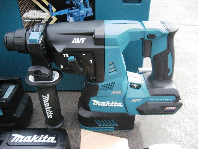 埼玉発 ほぼ未使用品 makita マキタ 28mm 充電式ハンマドリル HR001GRDXV 集じんシステム付 40V バッテリーBL4025×2個＋充電器 程度極上品_画像2