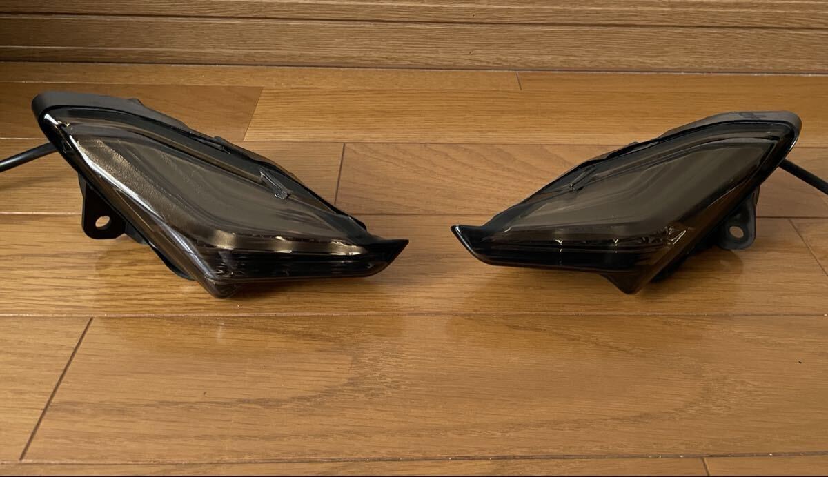 シグナスX 3型　SE44J ポジションライト　 スモーク　左右セット　LED ヤマハ　_画像2