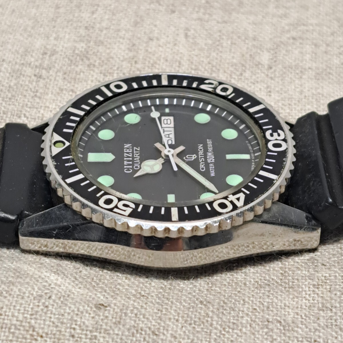 EK3019 CITIZEN 4-212461-Y クリストロン 150m ダイバー デイデイト 腕時計 クォーツ 不動 メンズ_画像3