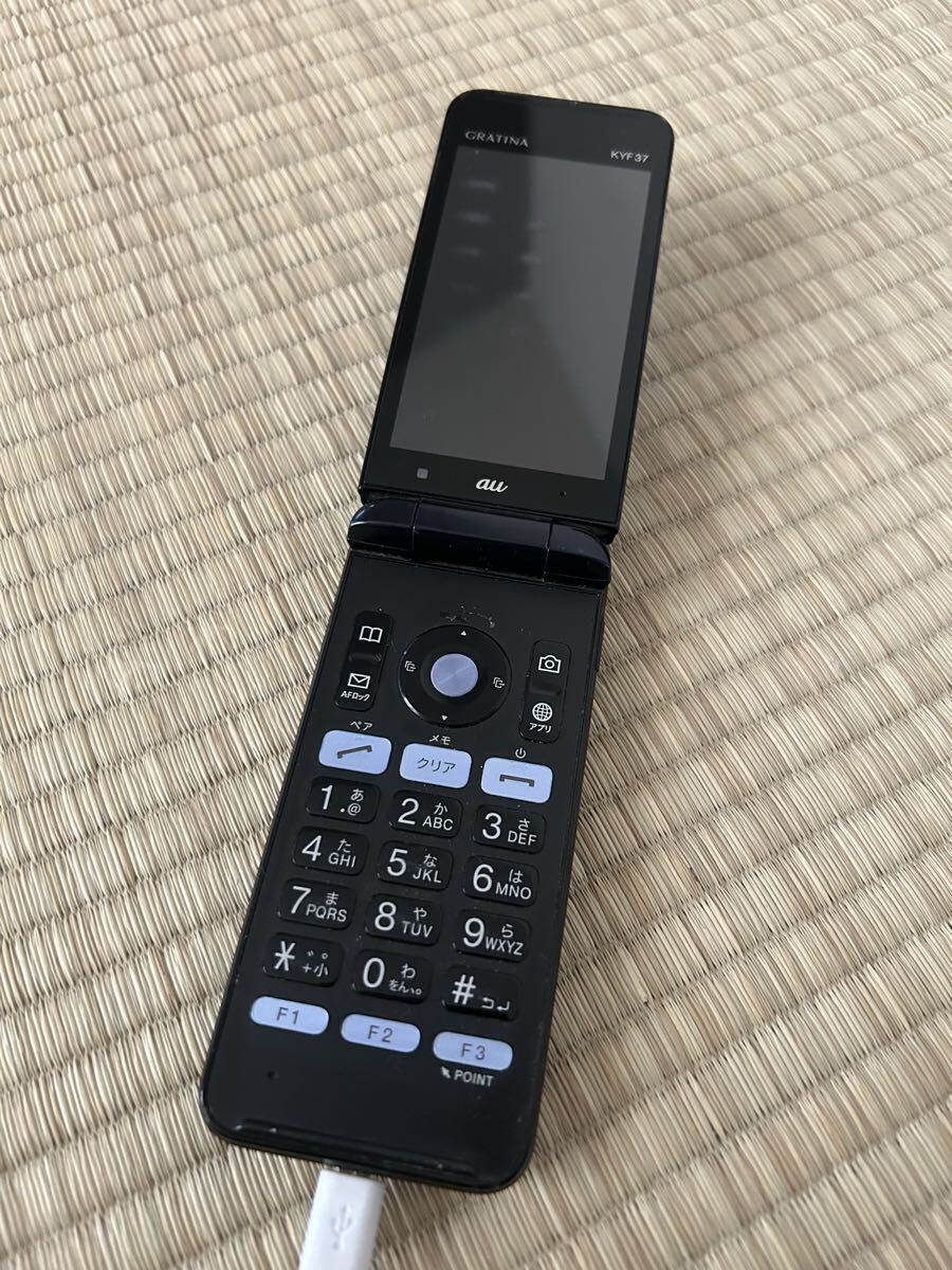 GRATINA 京セラ ガラケー KYT37 当時_画像3