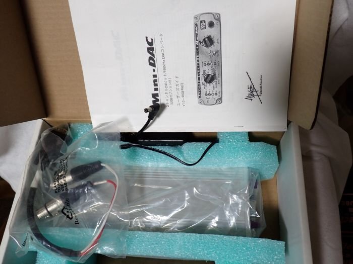 ブラックフライディ■２チャンネル２４ビット/１９２ＫＨＺ　APOGＥE社のＤ／ＡコンバターMini-DAC■美品１台動作品元箱付き。送料無料_画像7