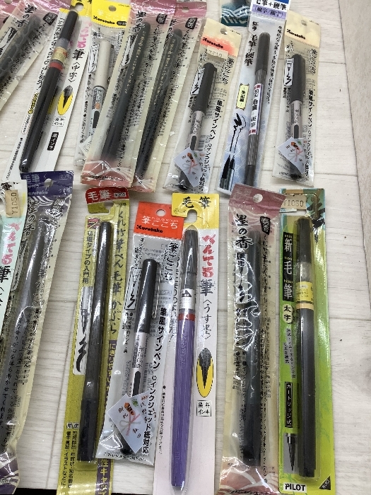 U11 筆ペン サインペン まとめて 大量 呉竹 ぺんてる KOKUYOなど 未使用保管品 デッドストック 現状品_画像10