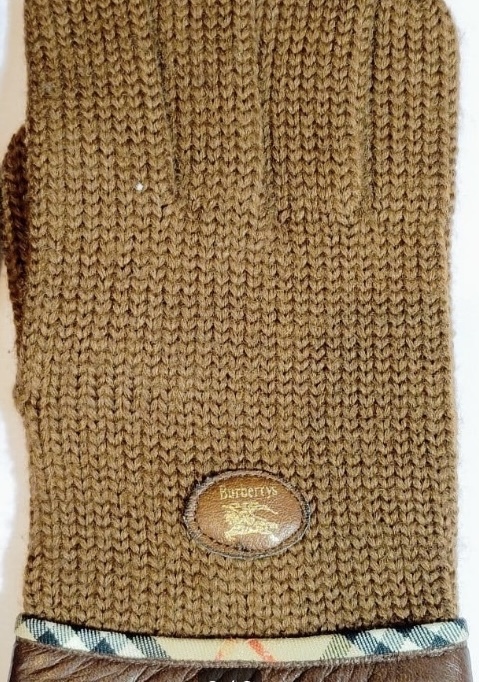未使用美品バーバリーBurberryの手袋本物￥５００から_画像3