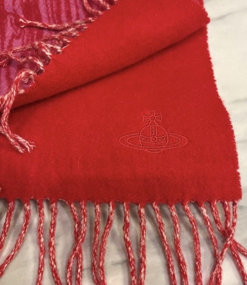 未使用美品ヴィヴィアンウエストウッドのマフラー本物￥５００から_画像2