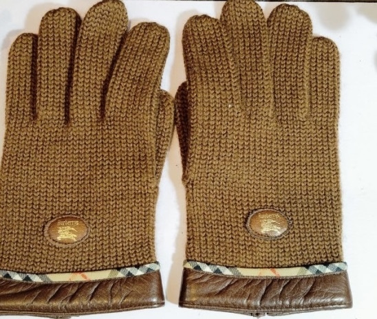 未使用美品バーバリーBurberryの手袋本物￥５００から_画像1