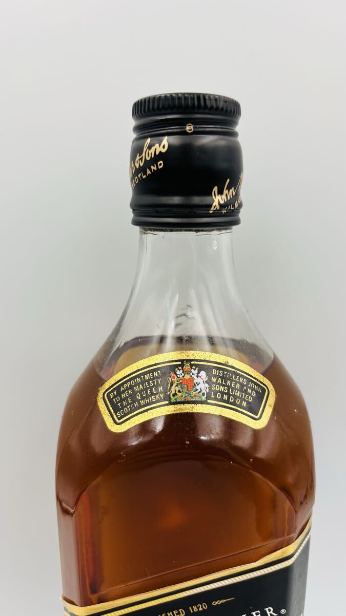 未開栓 JOHNNIE WALKER ジョニーウォーカー ブラックラベル 12年 700ml 40% 黒キャップ D85_画像3