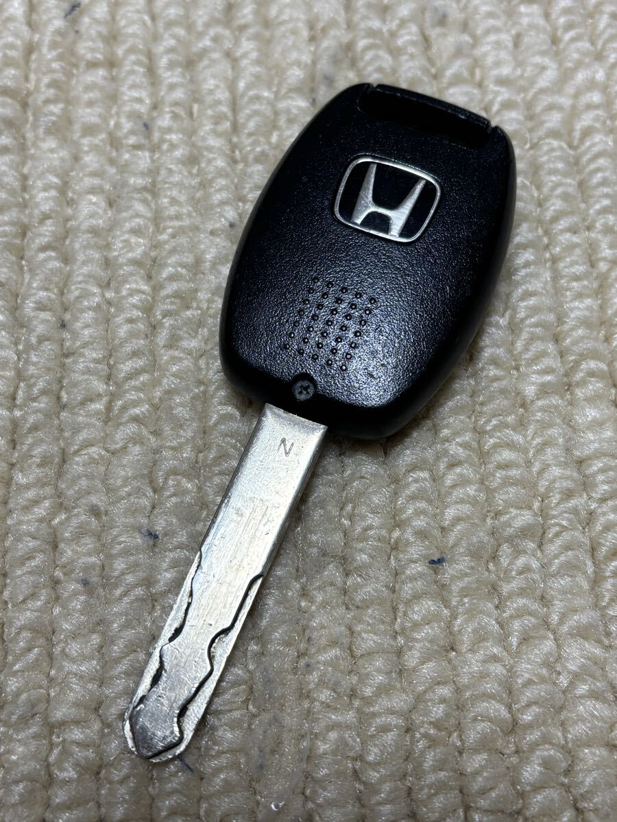 【ホンダ】キーレス・フリード（GB3）_画像2