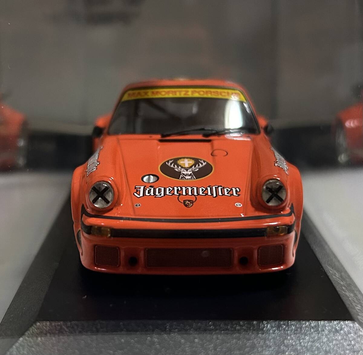 PMA ミニチャンプス 1/43 Porsche ポルシェ 934 Winner DRM 1976 イエガーマイスター_画像4