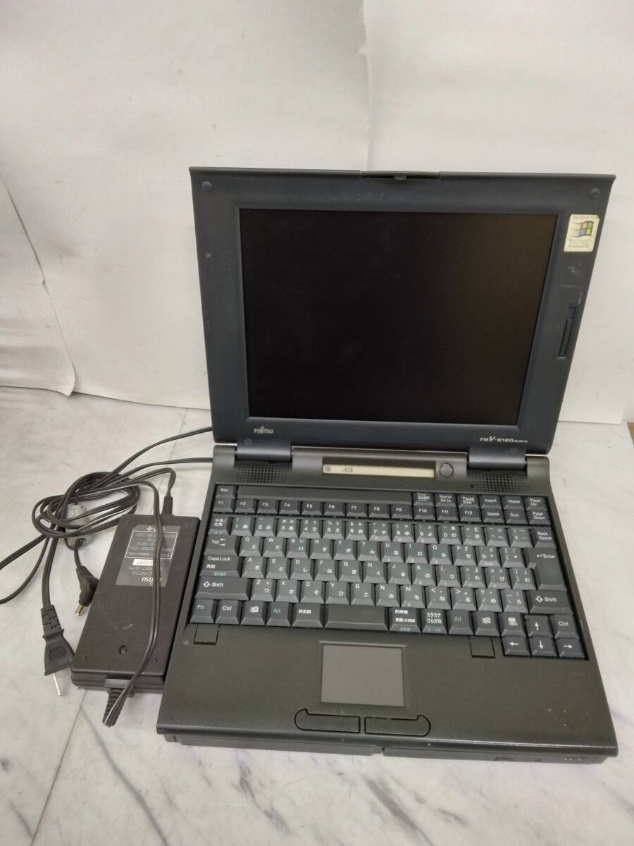 L322・29　ジャンク　FUJITSU　富士通ノートPC　FMV-BIBLO FMV-5120NU2/W FMV-5120NU2/W モデル10　FMV52NU2W5　11/25_画像1