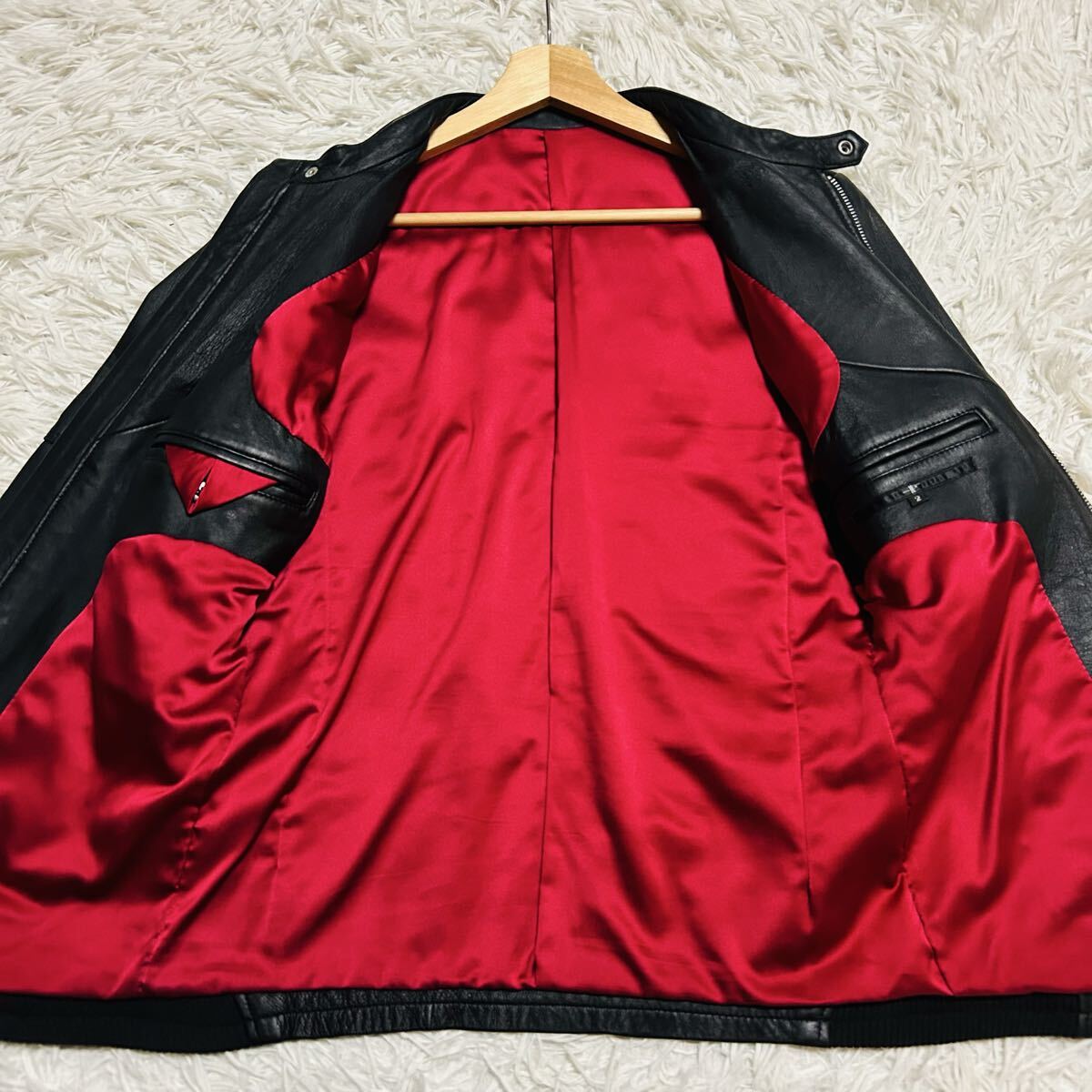 極美品/Lサイズ NO ID. ノーアイディー レザージャケット トロトロ 羊革 ラムレザー 希少 裏地レッド 赤 シングル ライダース ブラック 黒_画像7