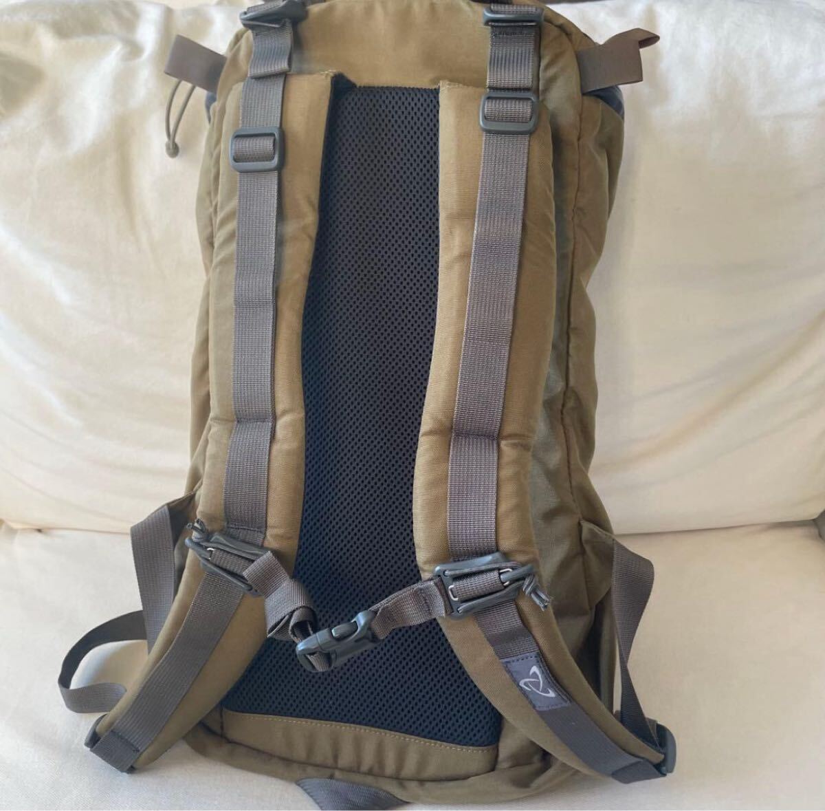 Mystery ranch ミステリーランチ　アーバンアサルト　コヨーテ URBAN ASSAULT リュック デイパック カーキ　21_画像2