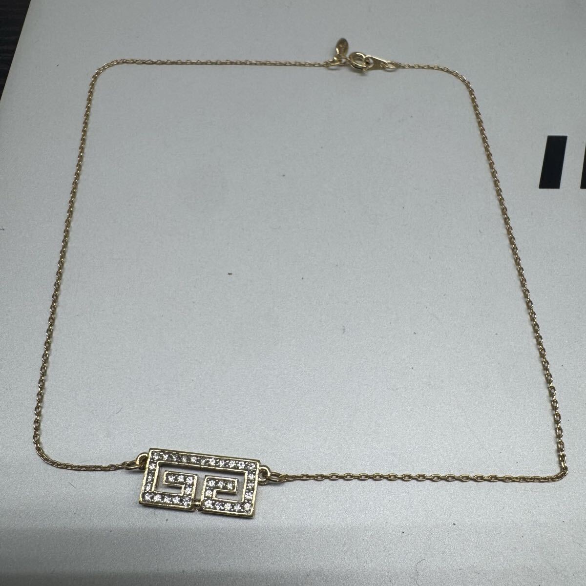 09rc GIVENCHY ジバンシー ネックレス アクセサリー ゴールドカラー ジバンシィ ロゴ ラインストーン Gロゴ ジバンシイ_画像3