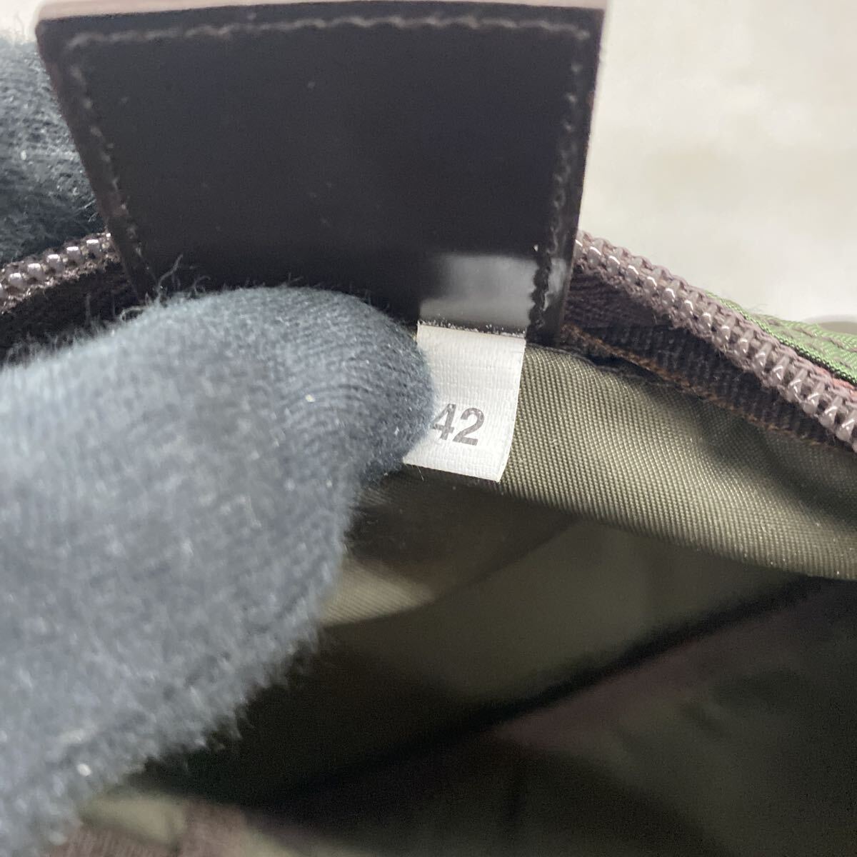 09ys PRADA Prada сумка нейлон бардачок хаки косметичка треугольник Logo мульти- кейс 