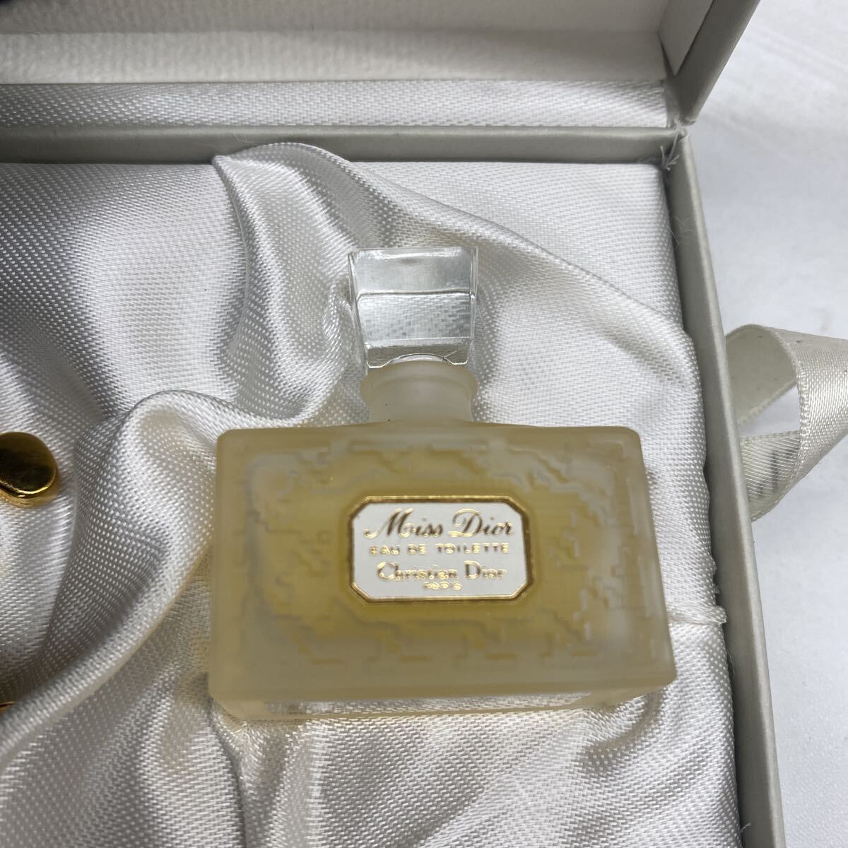 08kr Christian Dior Christian Dior брошь духи 5ml ошибка Dior o-duto трещина Gold цвет Logo 