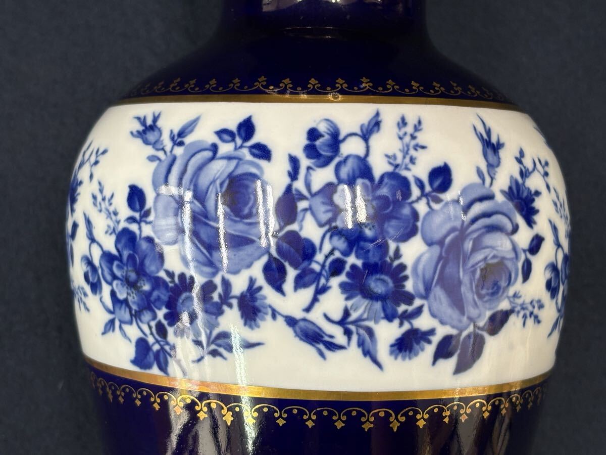 Nov112301 Royal Porzellan ブルーローズ　 フラワーベース 花瓶 置物_画像3