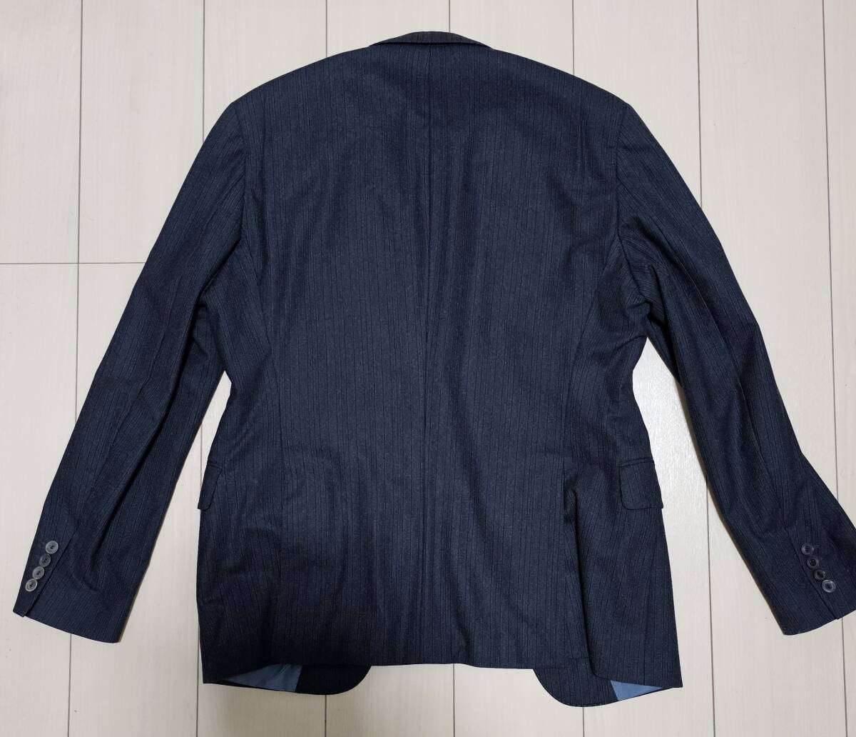 HUGO BOSSセットアップ☆スーツ☆チャコールグレーストライプ☆ストレッチ☆美品_画像3