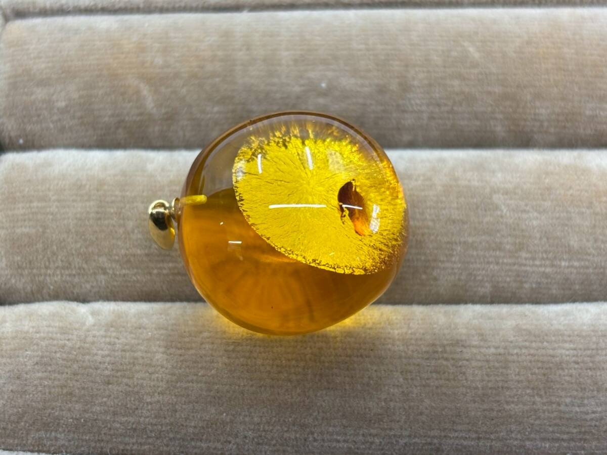 nz2201003/アクセサリー 琥珀 ペンダントトップ ヴィンテージ K18 刻印 コハク ネックレストップ 総重量5.5ｇ_画像9
