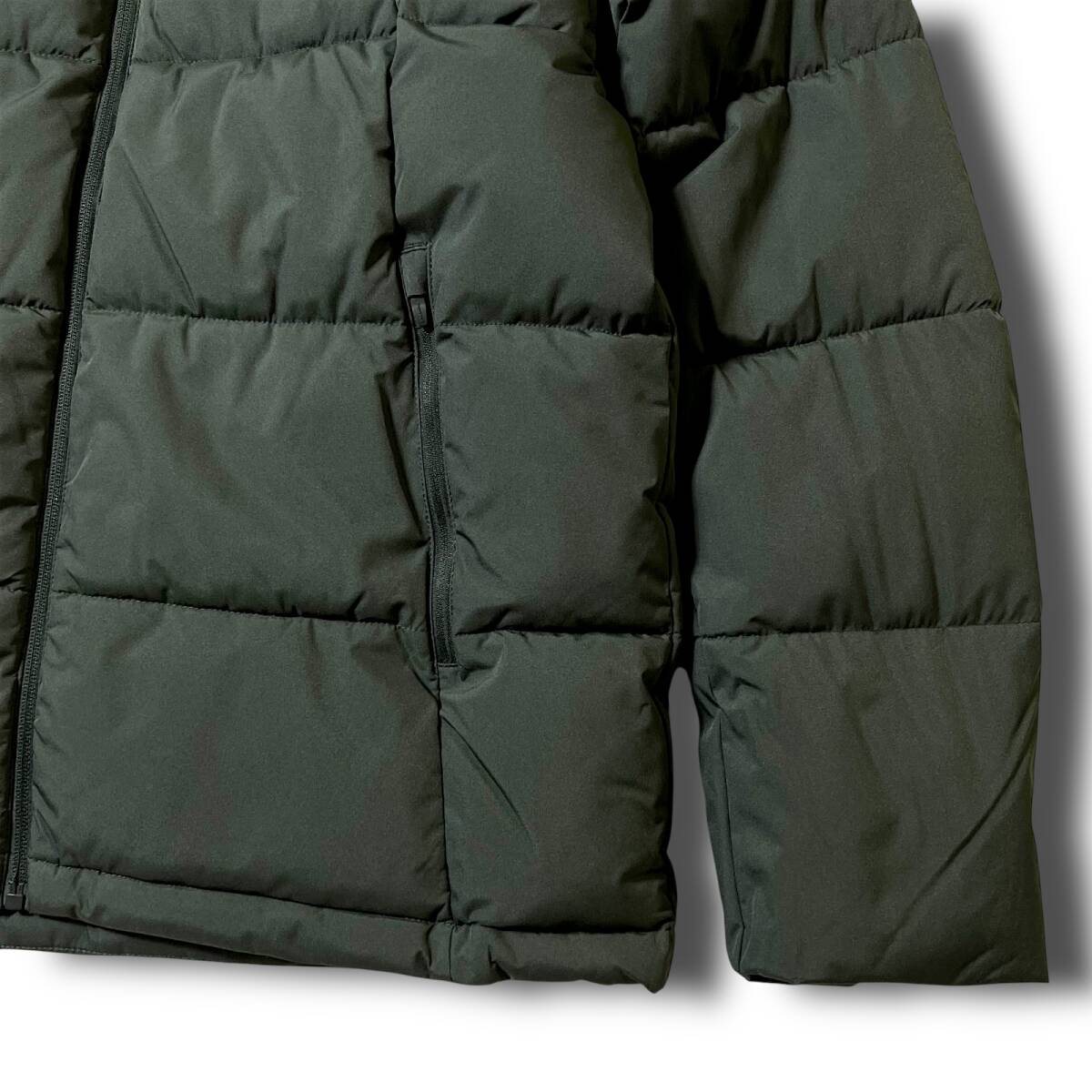 新品 mont-bell モンベル 定4.2万 撥水 防風 防寒 保温 高機能中綿エコダウン ハイネック エコダウンジャケット パデッドブルゾン L B8703_画像4