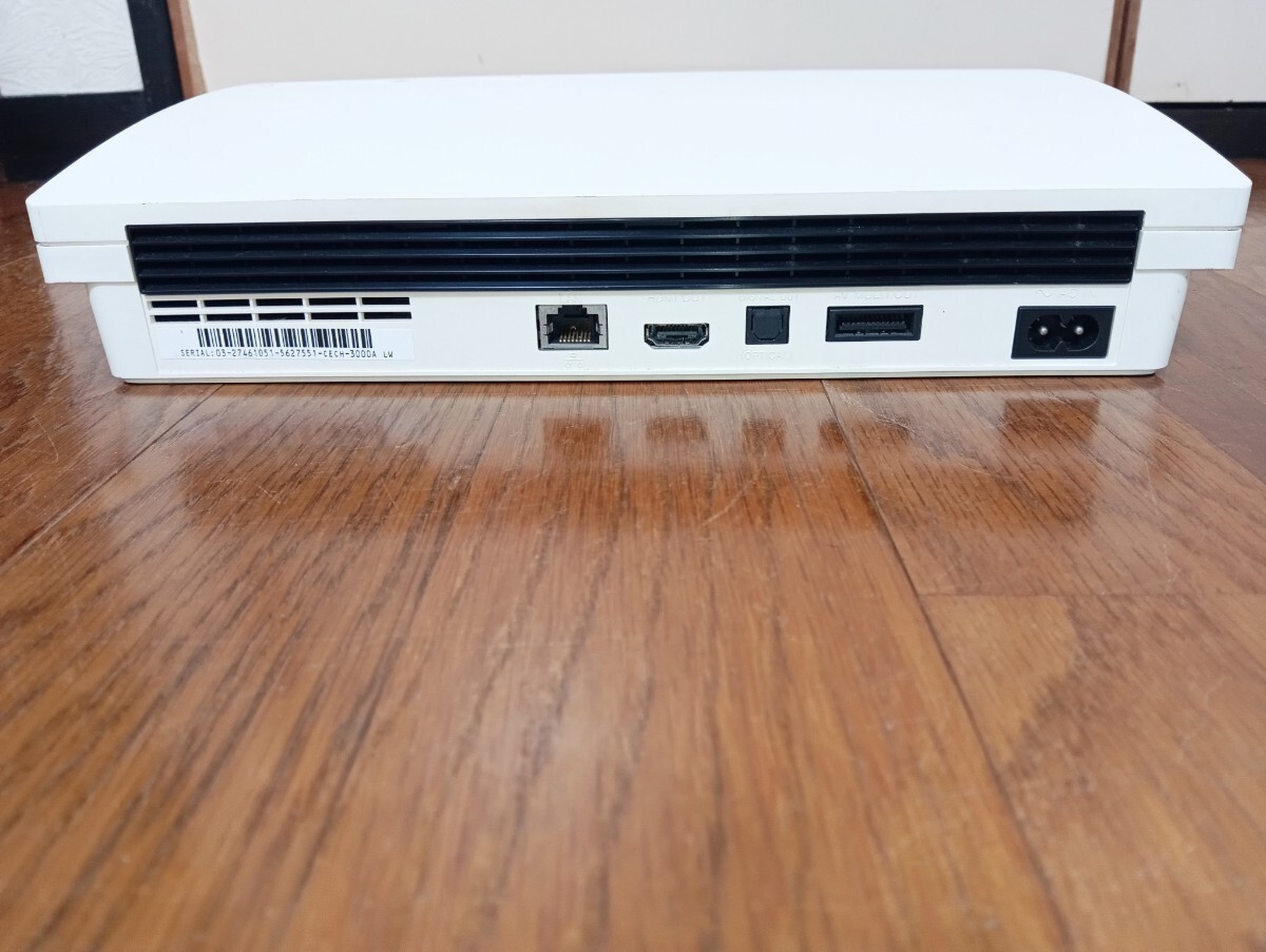 【現状品】 SONY PlayStation3 PS3 プレイステーション3 CECH-3000A ホワイト 本体のみ 動作未確認_画像3
