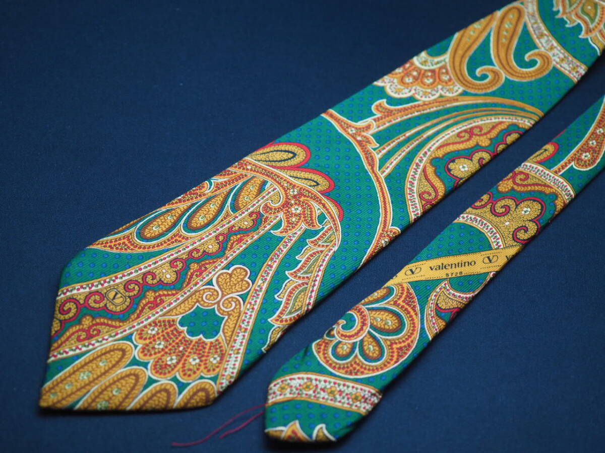 美品【VALENTINO ヴァレンティノ】 G1124 ペイズリー SILK ブランド ネクタイ 古着 良品 転売 仕入_画像3