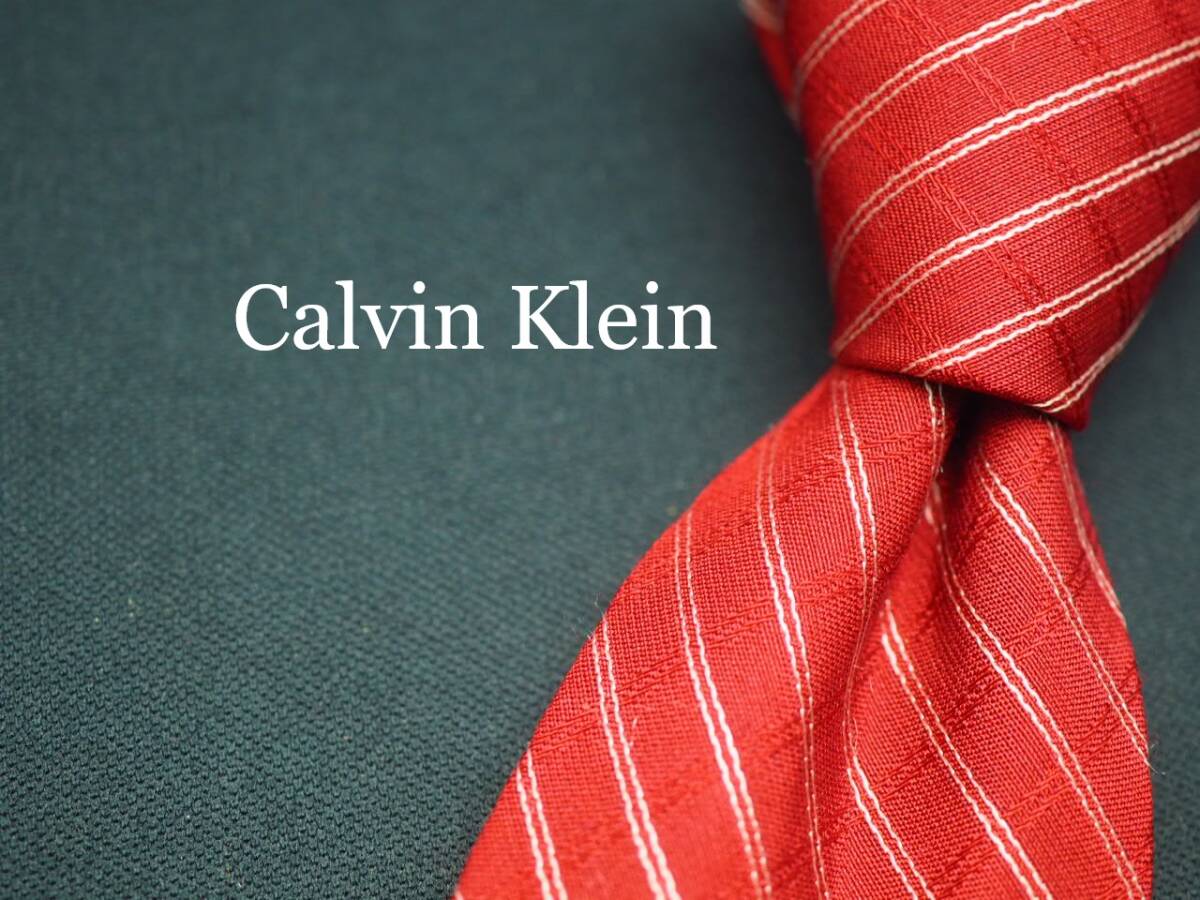美品【Calvin Klein カルバンクライン】 G1379 細身 赤系 SILK ブランド ネクタイ 古着 良品 転売 仕入_画像1