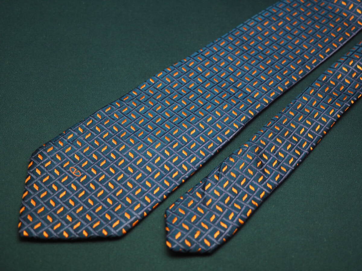 美品【VALENTINO ヴァレンティノ】 G1509 ネイビーオレンジ系 SILK ブランド ネクタイ 古着 良品 転売 仕入_画像3